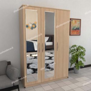 Oak 3 Door Wardrobe With 2 Mirrors